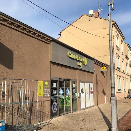 Cosy Family Apartment Roanne